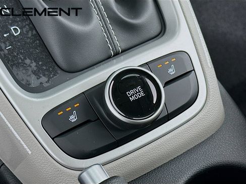 Certified 2026 Hyundai Venue SEL FWD image 23