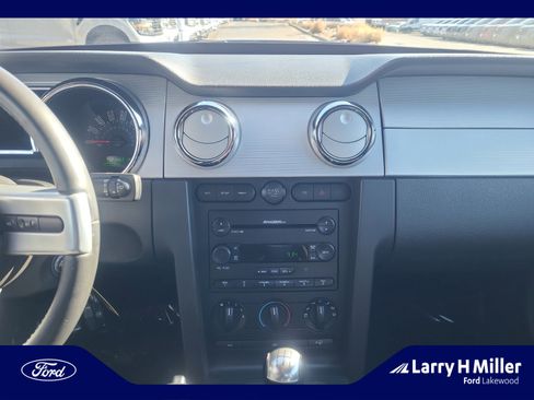 Used 2006 Ford Mustang GT Premium image 12