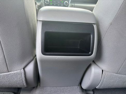 Used 2017 Toyota Camry LE image 18