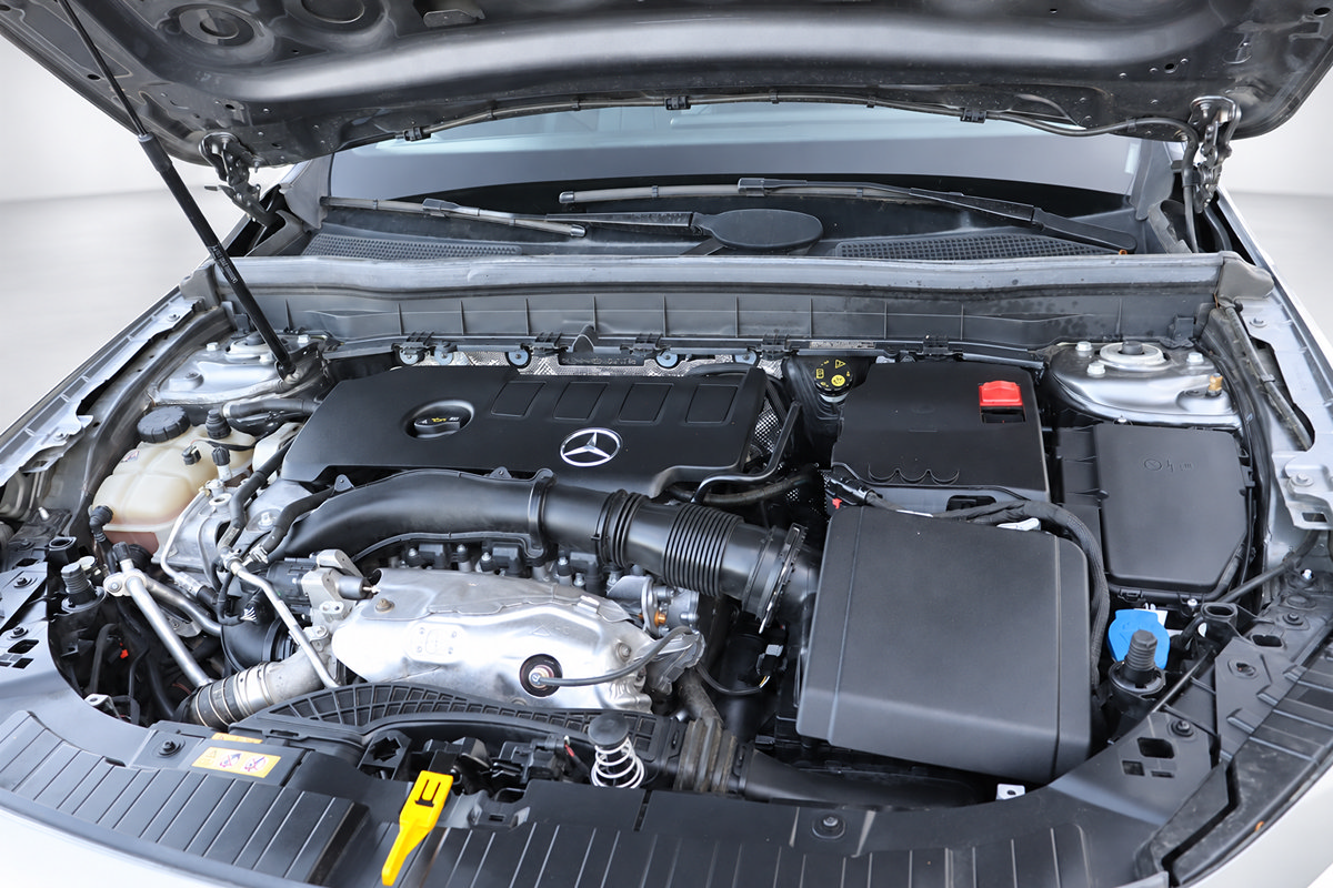 Used 2022 Mercedes-Benz GLB 250 4MATIC w/ Premium Package Lite image 41