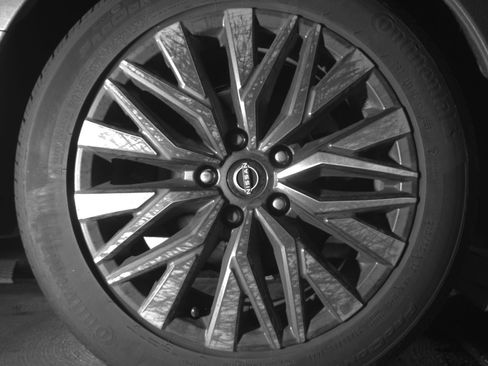 Used 2025 Nissan Altima 2.5 SV image 15