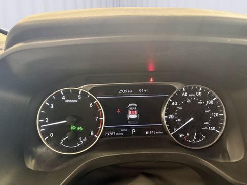 Used 2024 Nissan Rogue SV AWD/4WD image 10