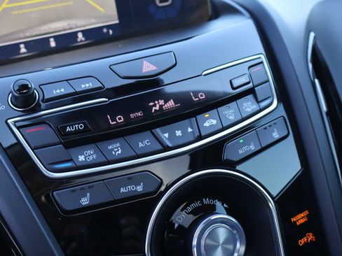 Used 2024 Acura RDX SH-AWD w/ Technology Package image 27