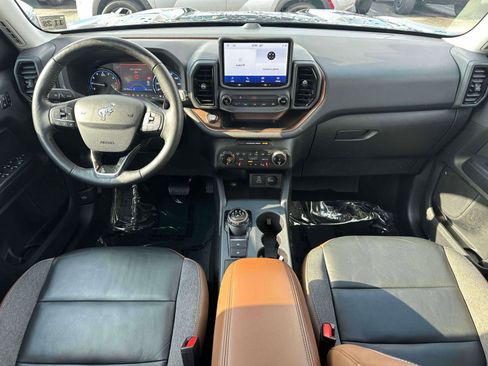 Used 2023 Ford Bronco Sport Outer Banks image 12