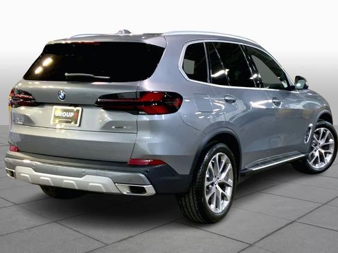 Used 2024 BMW X5 xDrive40i w/ Premium Package image 13