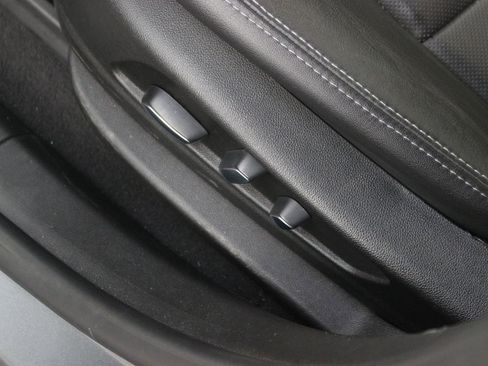 Used 2021 Cadillac XT5 Premium Luxury w/ LPO, Floor Liner Package image 18