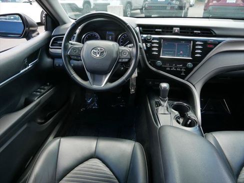 Certified 2019 Toyota Camry SE FWD image 12