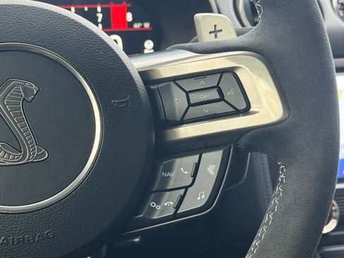 Used 2022 Ford Mustang Shelby GT500 w/ Technology Package image 78