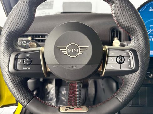 Used 2025 MINI Cooper S FWD image 17
