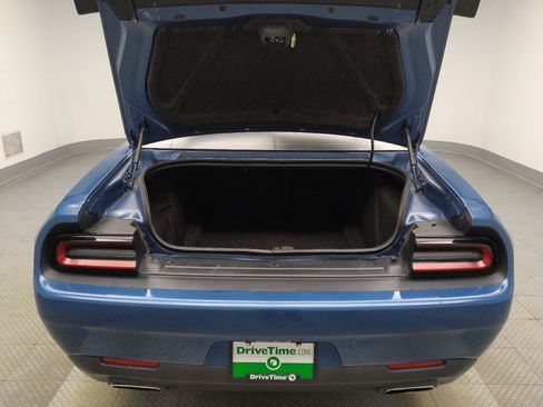 Used 2020 Dodge Challenger SXT w/ Blacktop Package RWD image 29