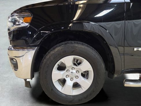 Used 2025 RAM 1500 Big Horn AWD/4WD image 25