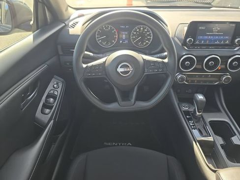 Certified 2025 Nissan Sentra S FWD image 13