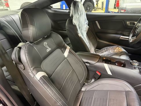 Used 2021 Ford Mustang Shelby GT500 w/ Technology Package image 12