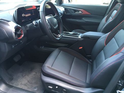 Used 2024 Chevrolet Equinox EV RS AWD/4WD image 20