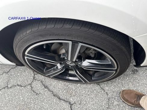 Used 2024 Honda Accord Sport image 13