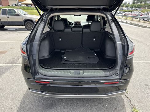 Certified 2023 Honda HR-V EX-L image 33
