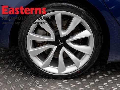 Used 2018 Tesla Model 3 RWD image 24