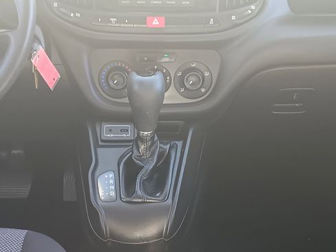 Used 2020 RAM ProMaster City Tradesman image 23