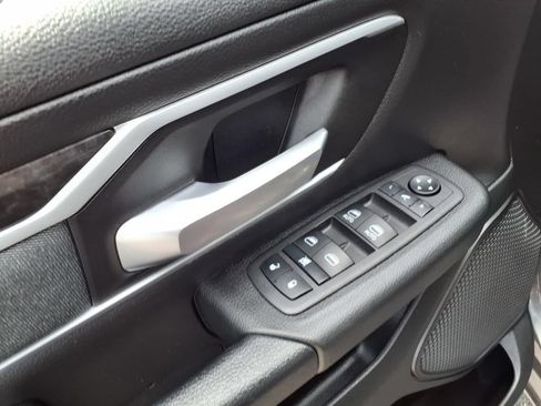 Used 2022 RAM 1500 Big Horn AWD/4WD image 18