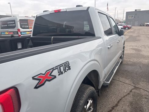 Used 2023 Ford F150 XLT w/ XTR Package image 12