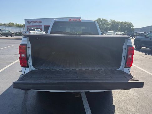 Used 2018 Chevrolet Silverado 1500 LT w/ Texas Edition AWD/4WD image 11