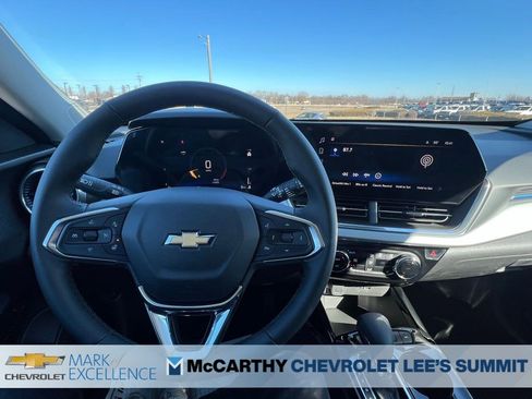 New 2026 Chevrolet Trax LT w/ Driver Confidence Package image 11