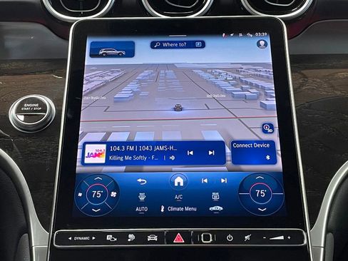 Used 2025 Mercedes-Benz GLC 350e 4MATIC image 38