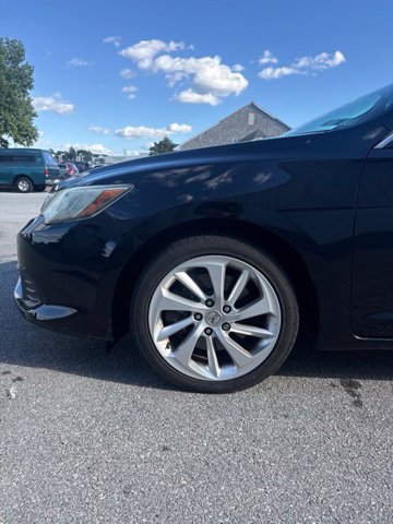 Used 2017 Acura ILX FWD image 3