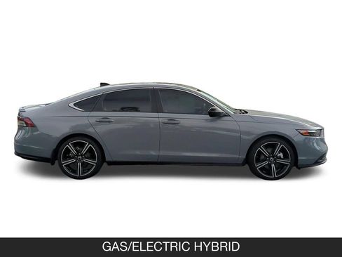 Used 2024 Honda Accord Sport image 6