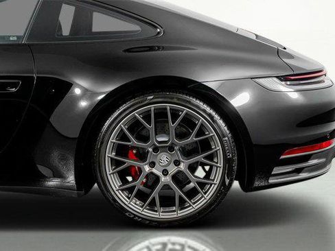 Used 2024 Porsche 911 Carrera 4S AWD/4WD image 21