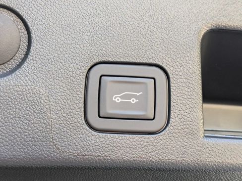 New 2027 Chevrolet Equinox ACTIV w/ Convenience Package III FWD image 28