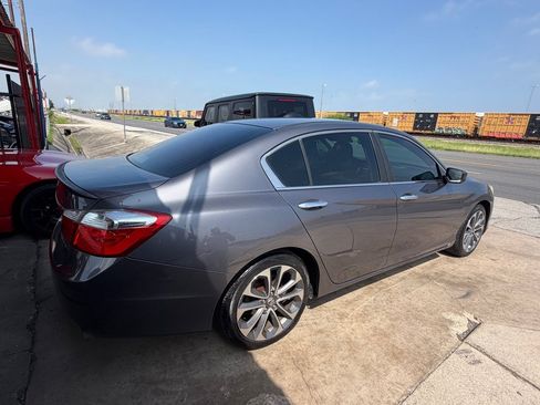 Used 2014 Honda Accord Sport image 16