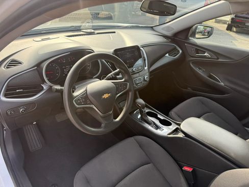 Used 2023 Chevrolet Malibu LS w/ LPO, Floor Liner Package FWD image 15