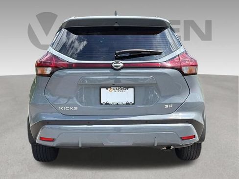 Certified 2024 Nissan Kicks SR FWD image 19