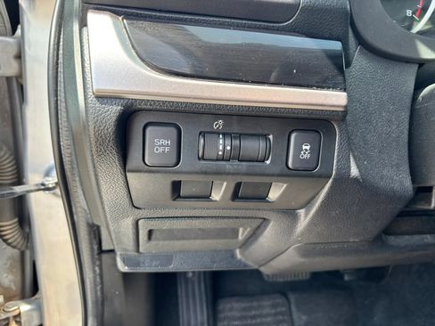 Used 2018 Subaru Forester 2.5i Premium AWD/4WD image 14