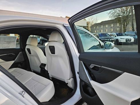 New 2026 BMW 530i xDrive w/ Premium Package image 14