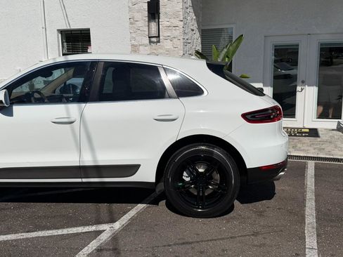 Used 2015 Porsche Macan S image 9