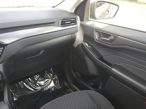 Used 2025 Ford Escape Active image 17