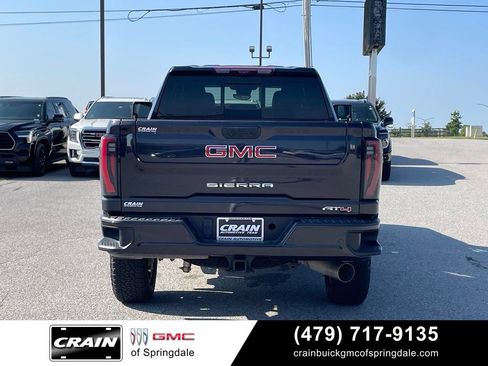 Used 2025 GMC Sierra 2500 AT4 w/ AT4 Premium Plus Package AWD/4WD image 6