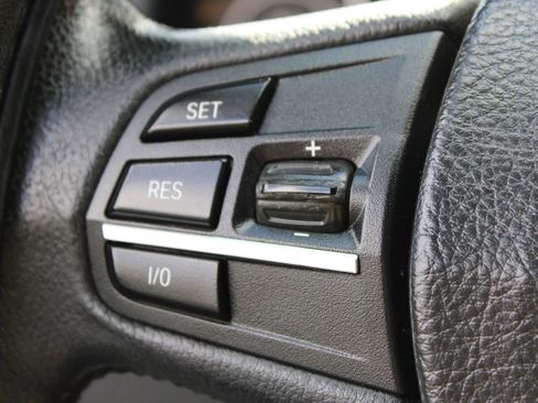 Used 2013 BMW 528i xDrive Sedan AWD/4WD image 16
