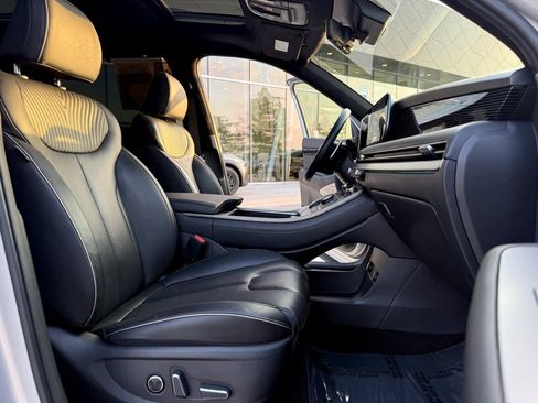 Used 2024 Hyundai Palisade Calligraphy image 28