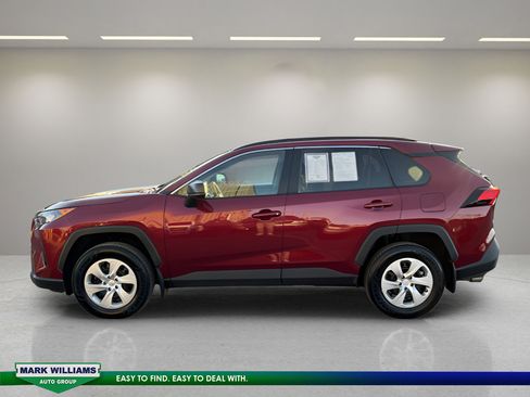 Used 2020 Toyota RAV4 LE image 5