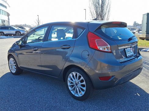 Used 2017 Ford Fiesta Titanium image 4