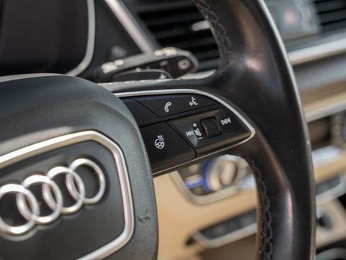 Used 2022 Audi Q5 2.0T Prestige w/ Prestige Package AWD/4WD image 11