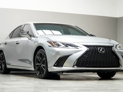 Used 2024 Lexus ES 350 F Sport w/ Accessory Package (Z2) image 4