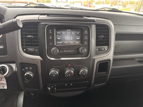 Used 2018 RAM 2500 Tradesman w/ Chrome Appearance Group image 13