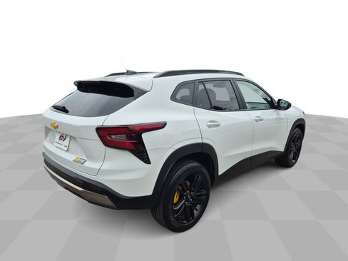 Certified 2025 Chevrolet Trax ACTIV w/ Driver Confidence Package FWD image 9
