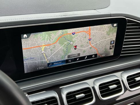 Certified 2022 Mercedes-Benz GLS 450 4MATIC image 18