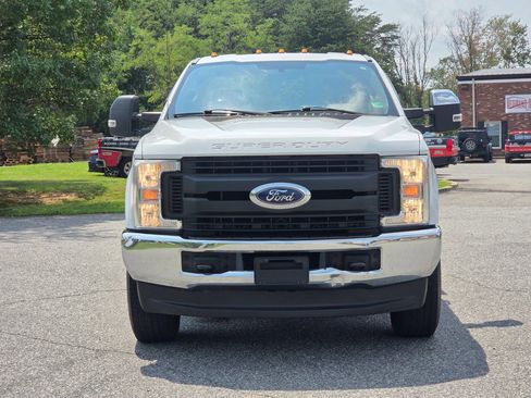 Used 2017 Ford F350 XL w/ Power Equipment Group AWD/4WD image 4