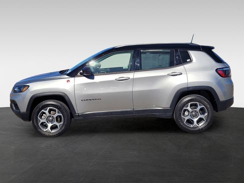 Used 2022 Jeep Compass Trailhawk w/ Sun and Sound Group image 7